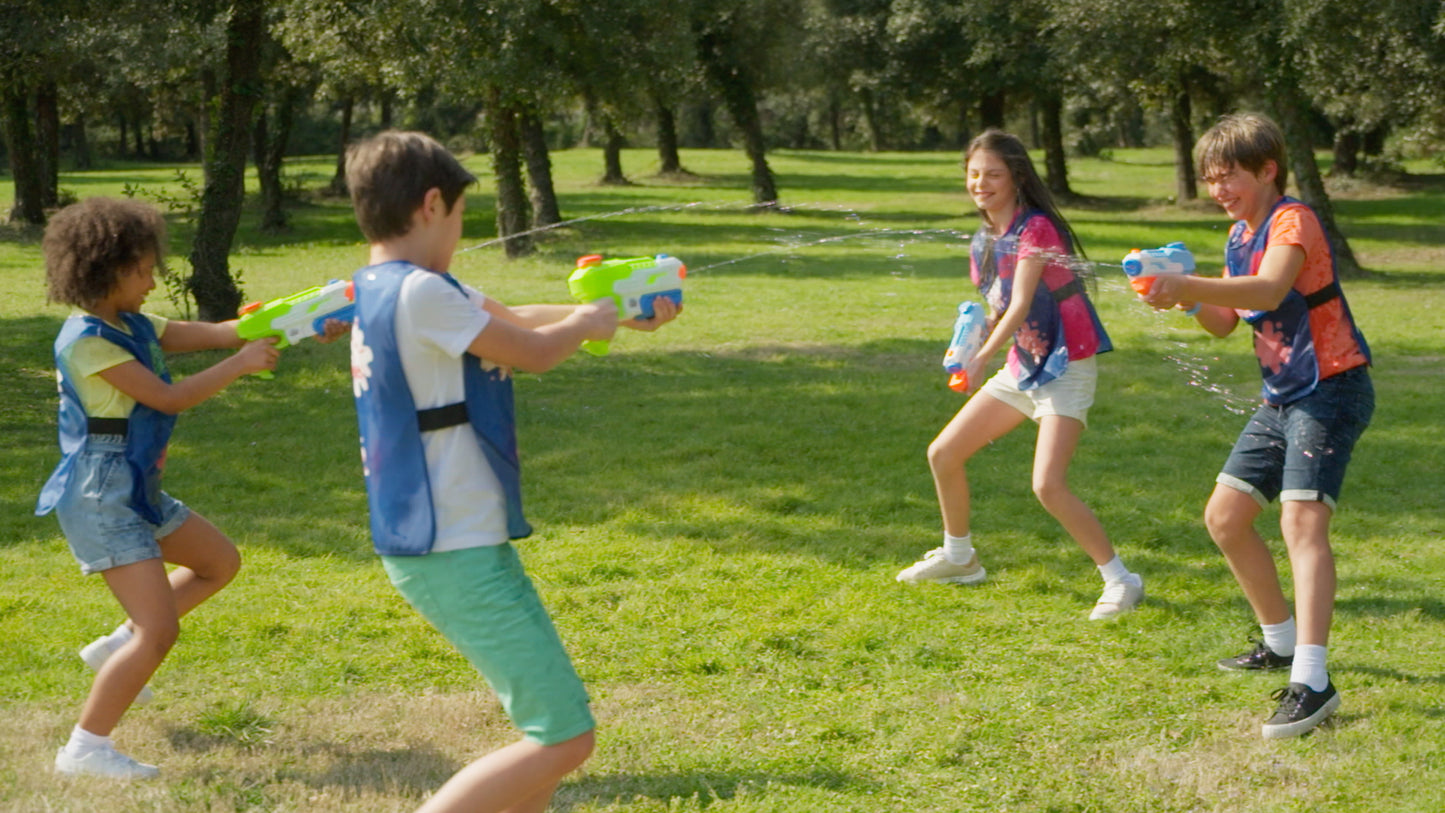 Hydro Blaster - 1 Gun and 1 Vest Set