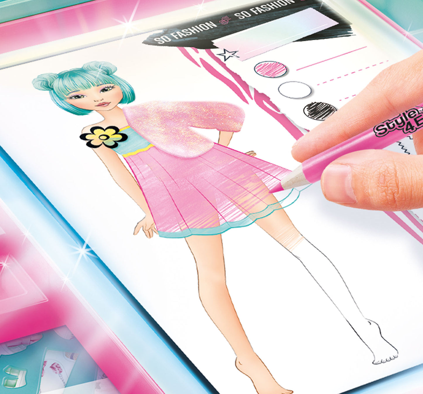 Fashion Designer Light-Up Studio